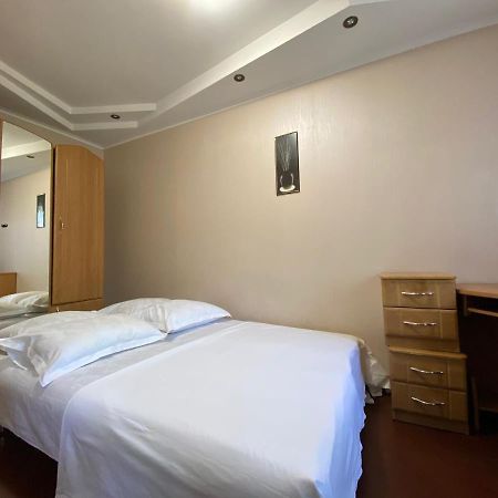 Comfy Apartment Most City Area Dnipro Exterior photo